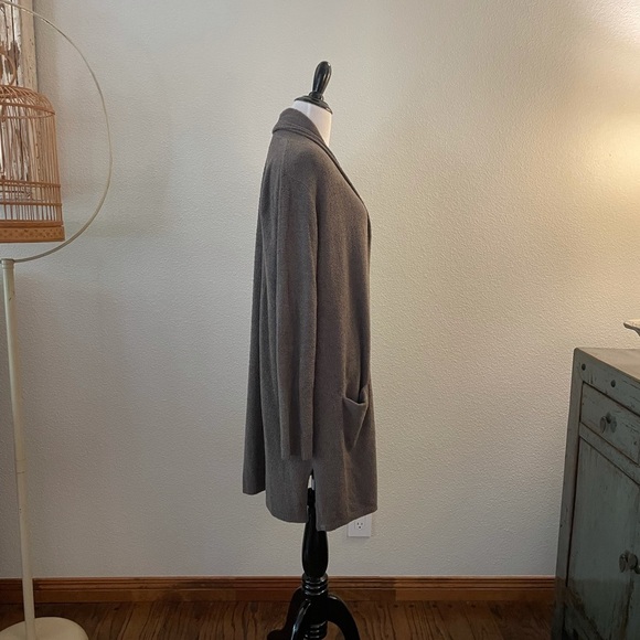Barefoot Dreams Bamboo Chic Light Cardigan Size Large - Picture 3 of 6